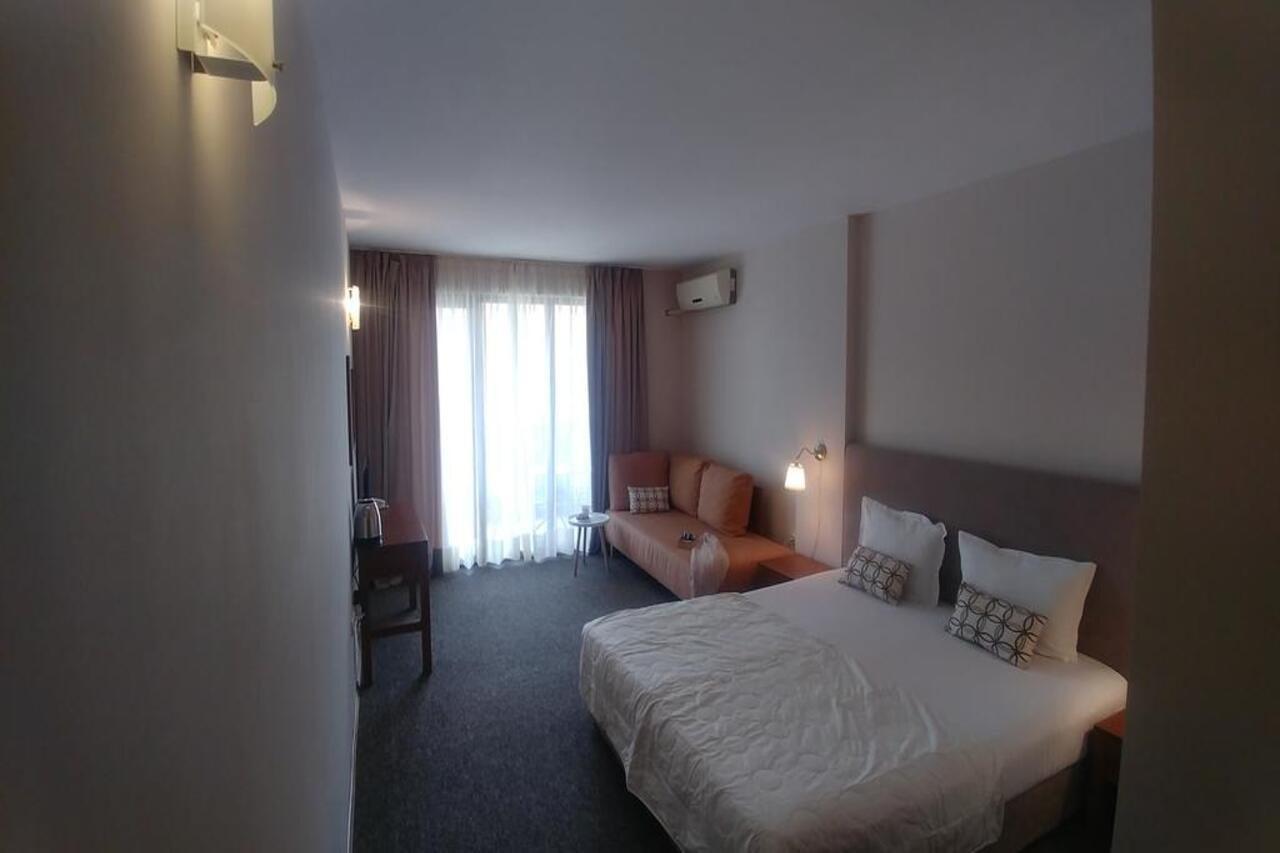 Family Hotel Muses Sozopol Bagian luar foto