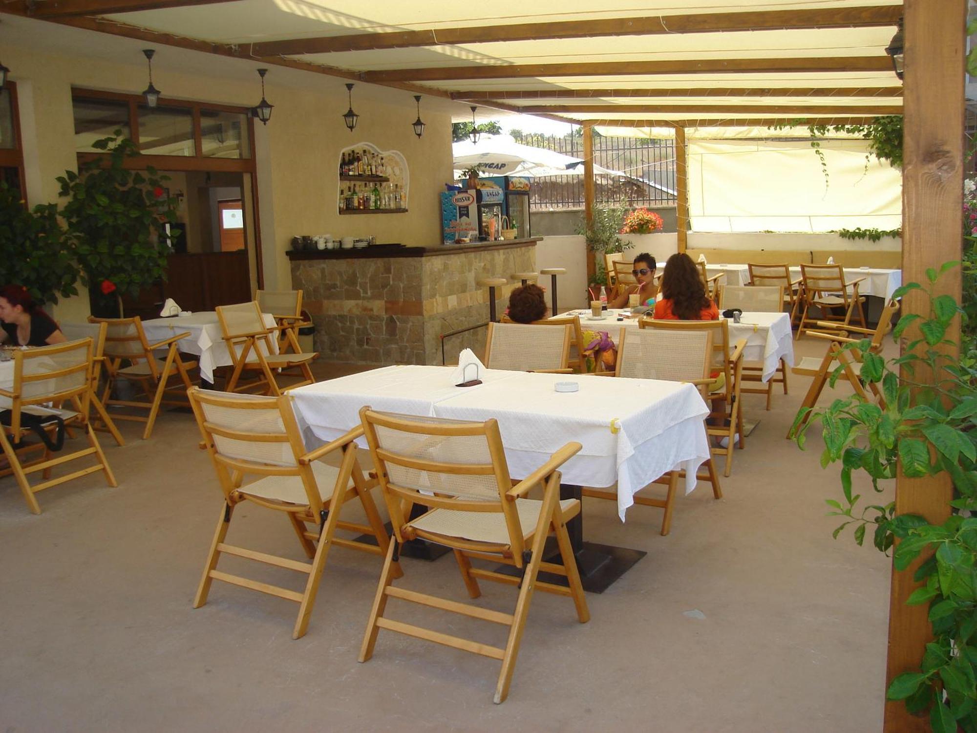 Family Hotel Muses Sozopol Bagian luar foto