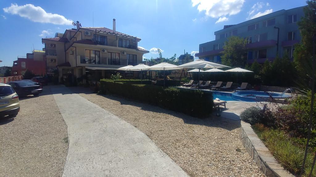 Family Hotel Muses Sozopol Bagian luar foto