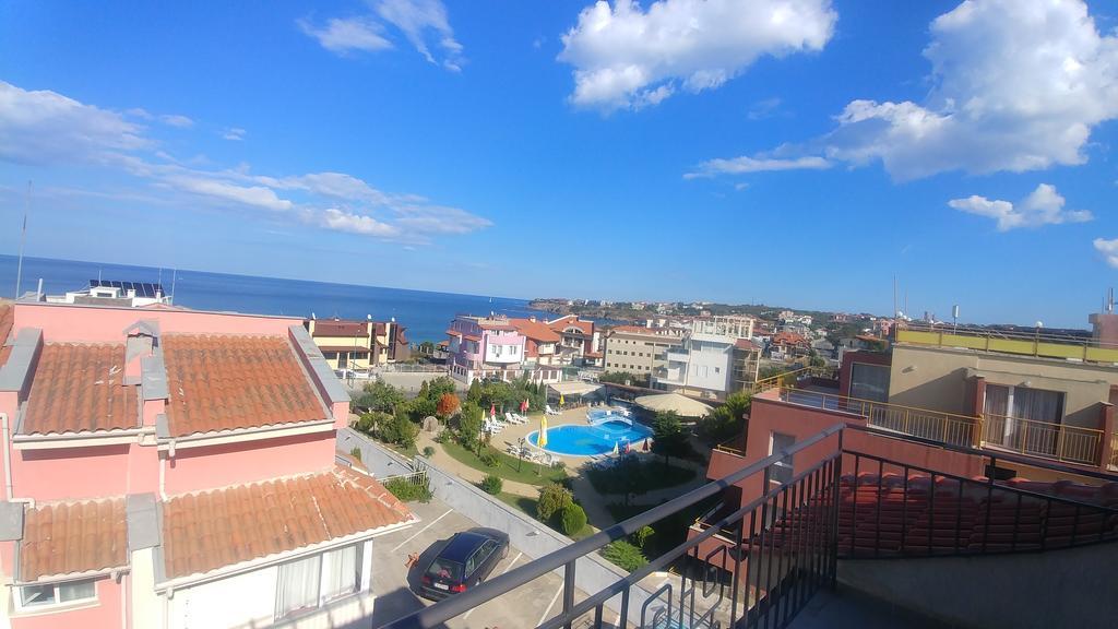 Family Hotel Muses Sozopol Bagian luar foto