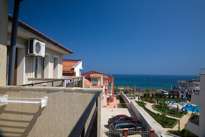 Family Hotel Muses Sozopol Bagian luar foto